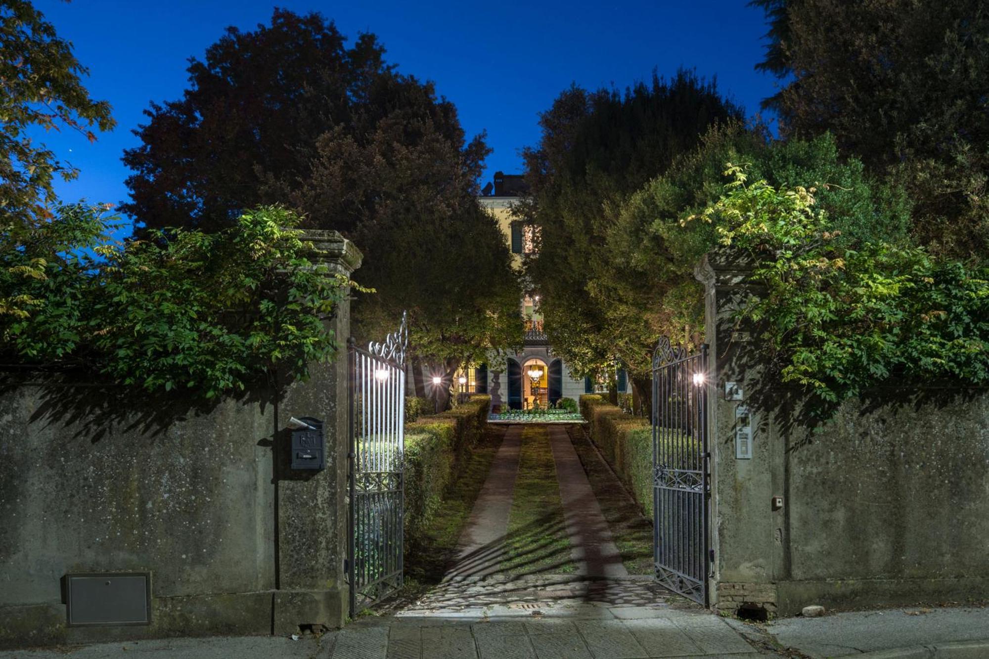 Villa Ines Charme Near Lucca アルトパーショ エクステリア 写真